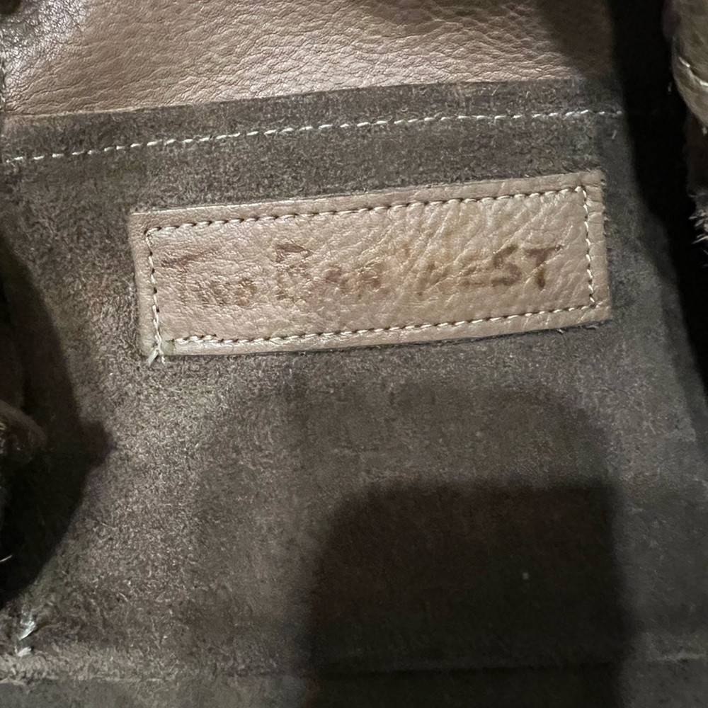Two Bar West McFadin Leather Shoulder Bag - Picture 11 of 13
